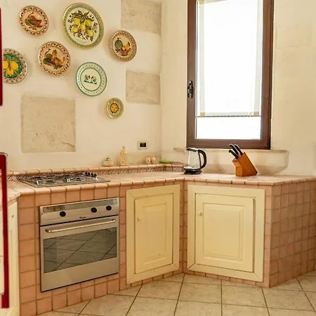 Rocca Giulia - Faboulous Castle Escape With Pool In Ostuni