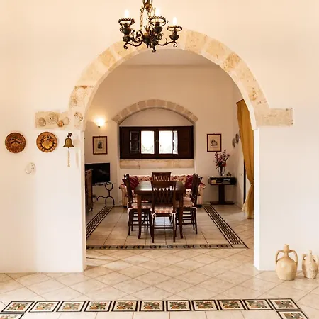 Vila Rocca Giulia - Faboulous Castle Escape With Pool In Ostuni