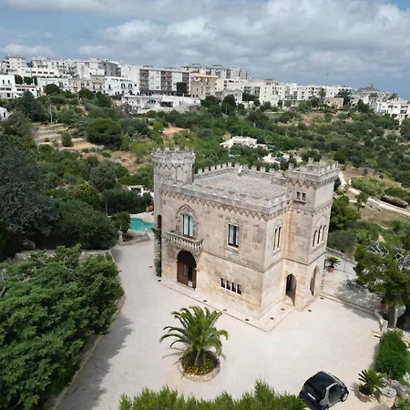 Vila Rocca Giulia - Faboulous Castle Escape With Pool In Ostuni