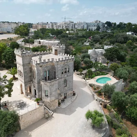 Rocca Giulia - Faboulous Castle Escape With Pool In Ostuni