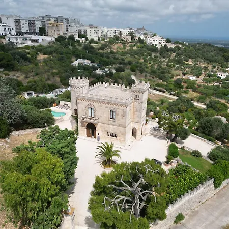 Rocca Giulia - Faboulous Castle Escape With Pool In Vila Ostuni