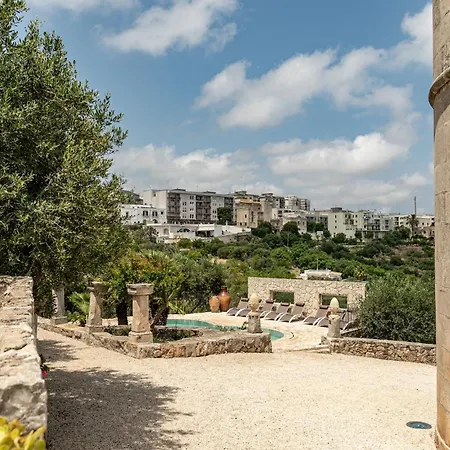 Vila Rocca Giulia - Faboulous Castle Escape With Pool In Ostuni