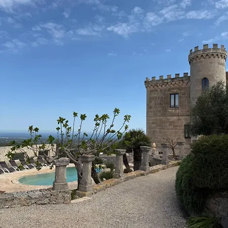 Faboulous Castle Escape With Pool In Ostuni *