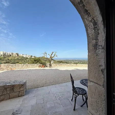 Faboulous Castle Escape With Pool In Ostuni *