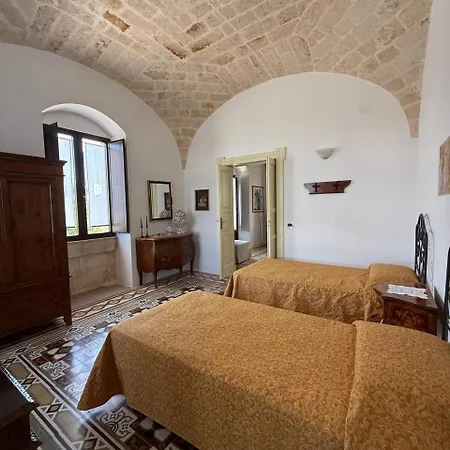 Faboulous Castle Escape With Pool In Ostuni