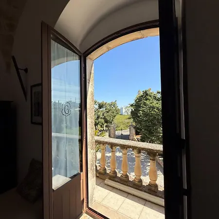 Faboulous Castle Escape With Pool In Ostuni Villa