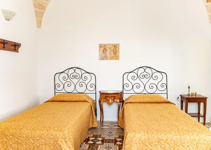 Rocca Giulia - Faboulous Castle Escape With Pool In Ostuni