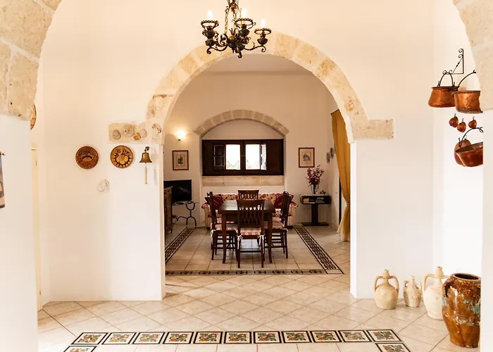 Villa Rocca Giulia - Faboulous Castle Escape With Pool In Ostuni