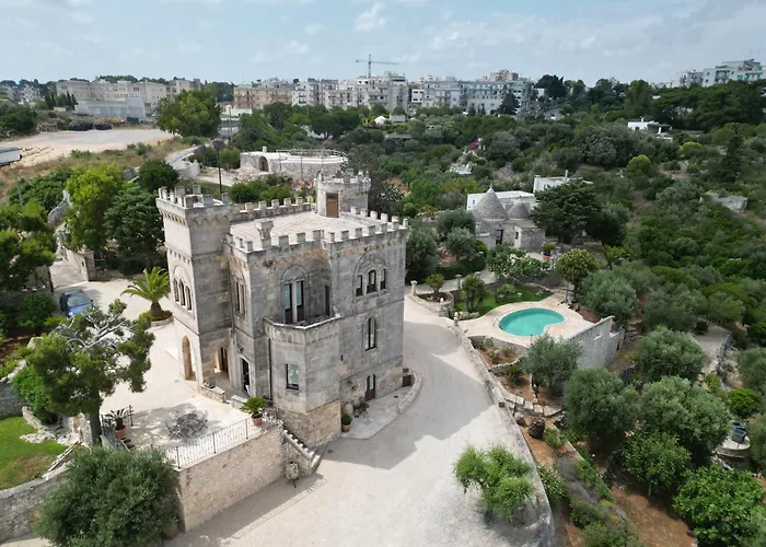 Rocca Giulia - Faboulous Castle Escape With Pool In Ostuni